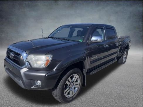 Used 2015 Toyota Tacoma 4x4 Double Cab w/ Limited Package image 20