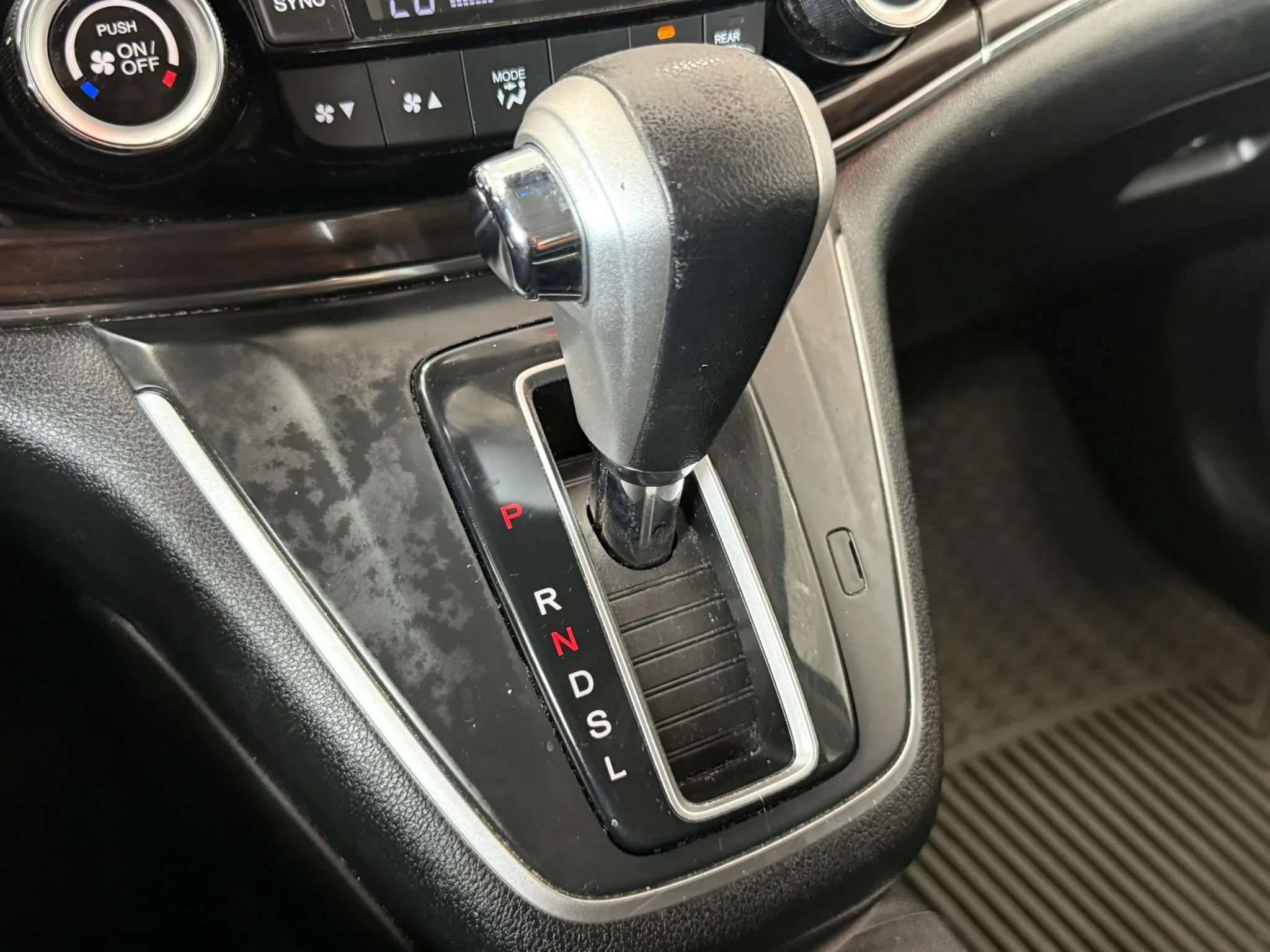 Used 2015 Honda CR-V Touring image 19