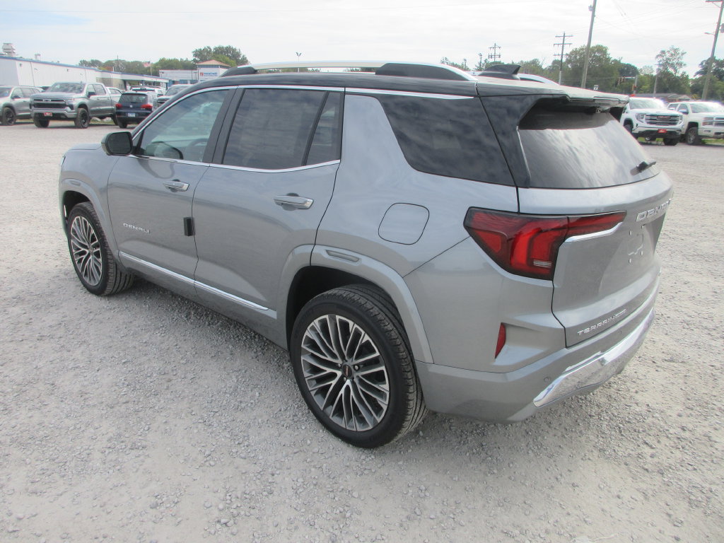 New 2027 GMC Terrain Denali w/ LPO, Black Badging Package AWD/4WD image 6