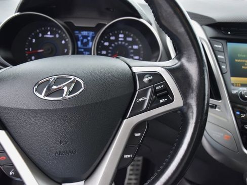Used 2013 Hyundai Veloster w/ Tech Pkg FWD image 22