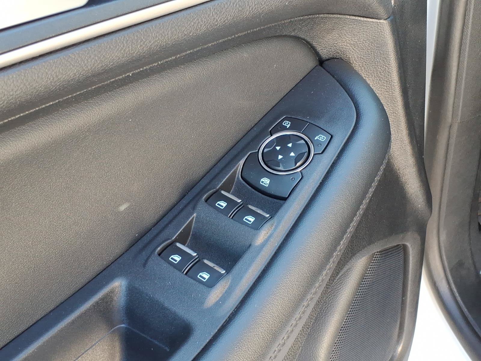 Used 2024 Ford Edge SEL AWD/4WD image 15