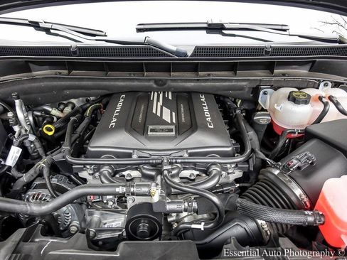 Used 2024 Cadillac Escalade V w/ LPO, ONYX Package image 30