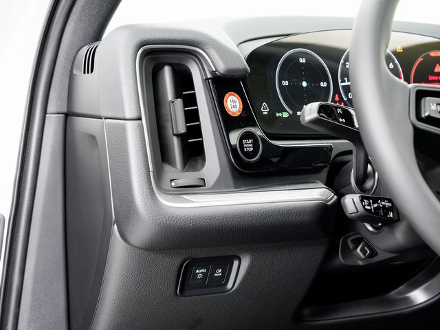 Certified 2026 Porsche Cayenne AWD/4WD image 10
