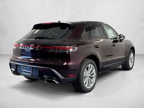 Used 2026 Porsche Macan AWD/4WD image 9