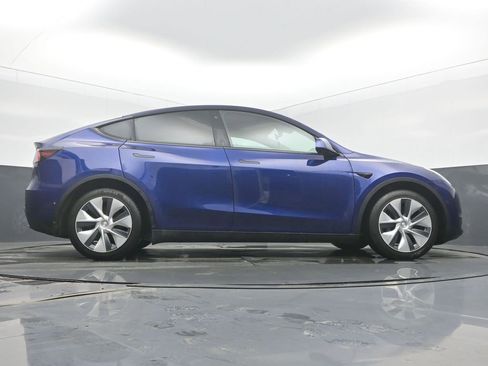 Used 2020 Tesla Model Y Long Range image 23
