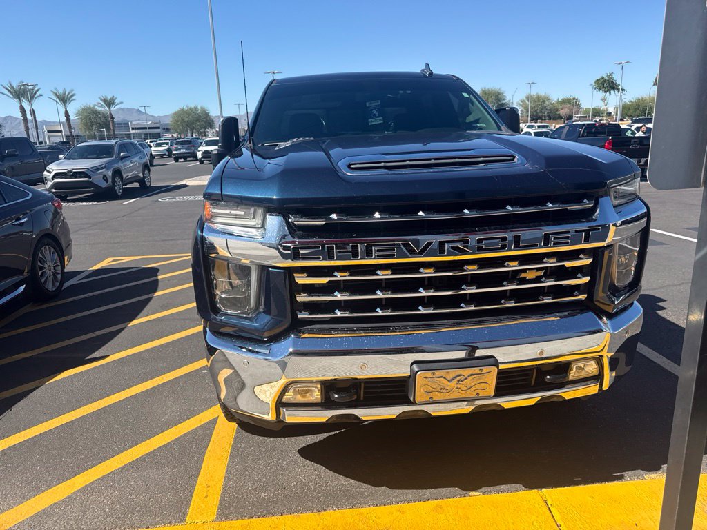 Used 2020 Chevrolet Silverado 2500 LTZ w/ LTZ Plus Package AWD/4WD image 2