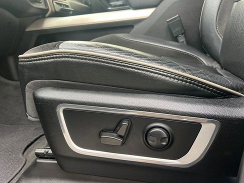 Used 2022 RAM 1500 Laramie AWD/4WD image 14