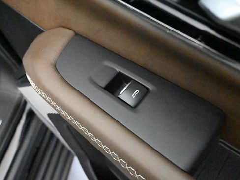 Used 2025 GMC Yukon Denali Ultimate image 61