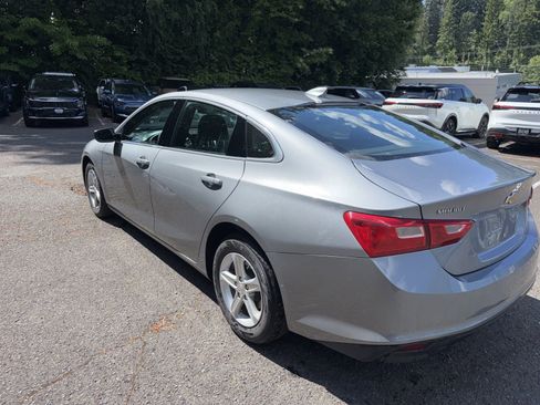 Used 2023 Chevrolet Malibu LT FWD image 10