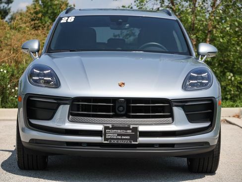 Certified 2026 Porsche Macan AWD/4WD image 18
