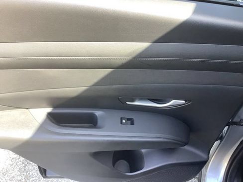 Certified 2025 Hyundai Tucson SEL FWD image 12
