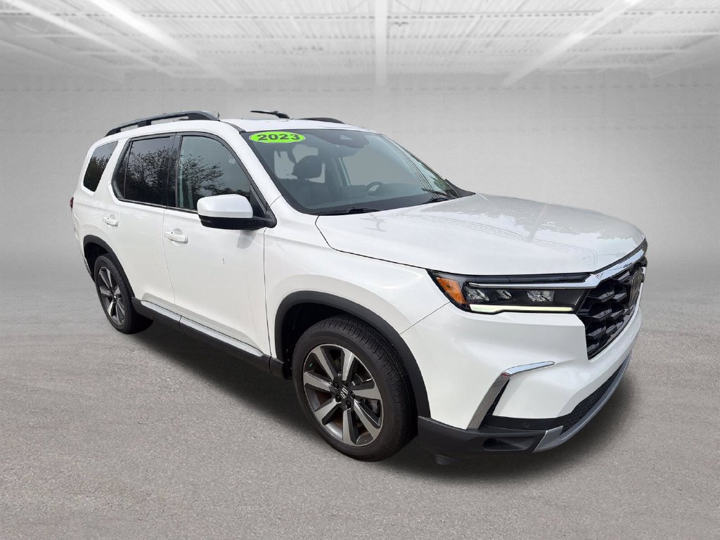 Used 2023 Honda Pilot Touring image 7