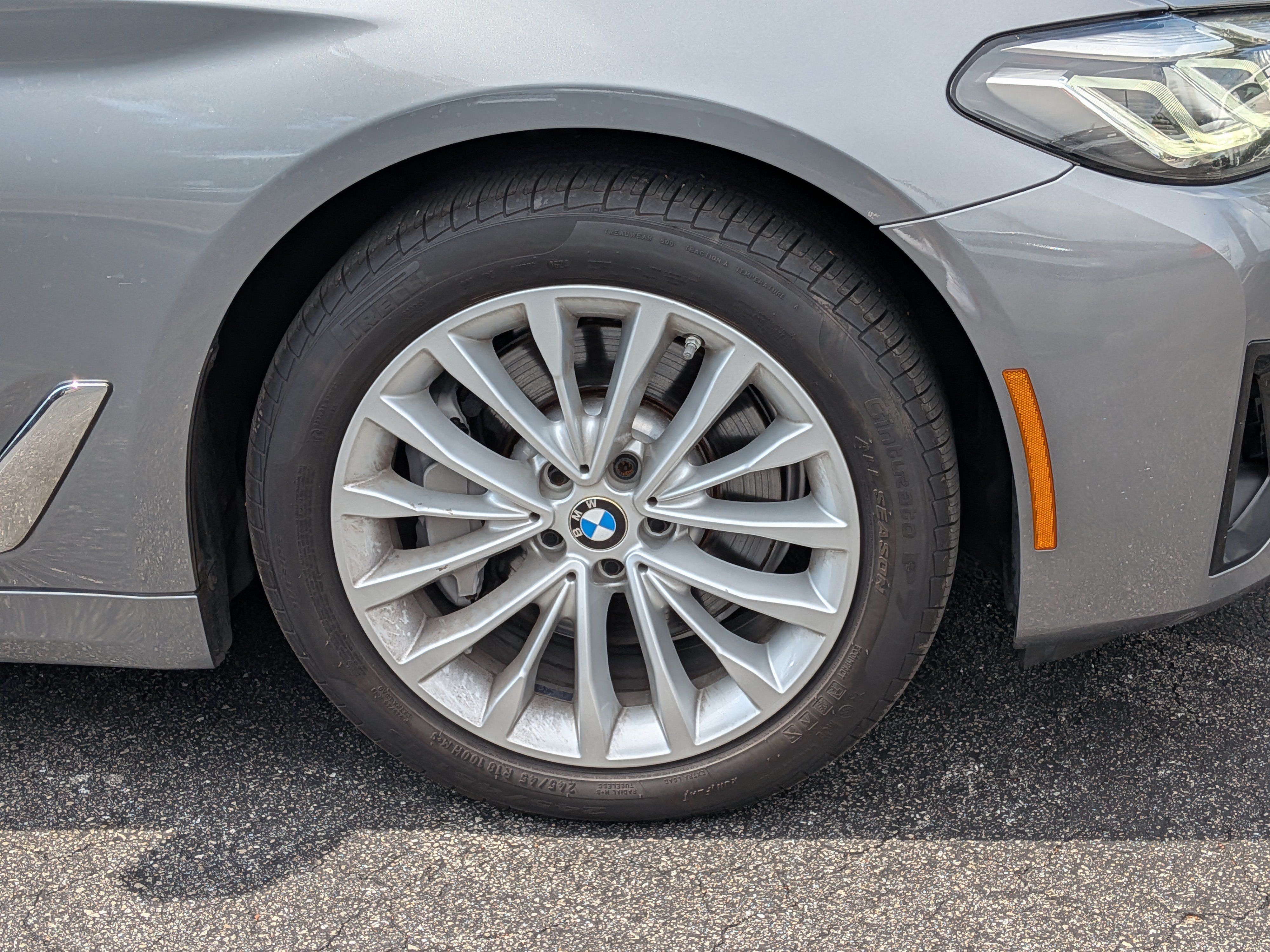 Used 2023 BMW 530i RWD image 11
