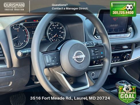 Used 2023 Nissan Rogue SV AWD/4WD image 10