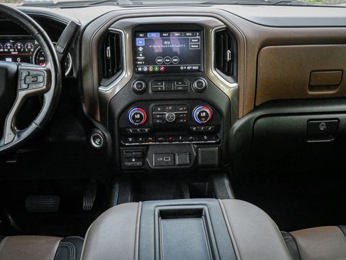 Used 2022 Chevrolet Silverado 2500 High Country w/ Safety Package II AWD/4WD image 29