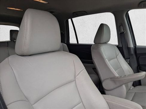 Used 2017 Honda Pilot EX-L image 14