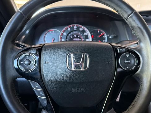 Used 2017 Honda Accord Sport image 22