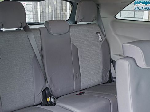 Used 2024 Toyota Sienna LE AWD/4WD image 22