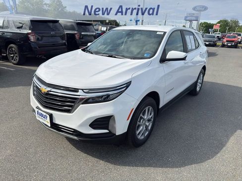 Certified 2023 Chevrolet Equinox LT AWD/4WD image 1