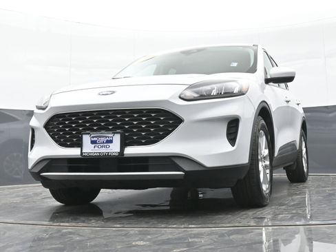 Used 2021 Ford Escape SE w/ Convenience Package image 39