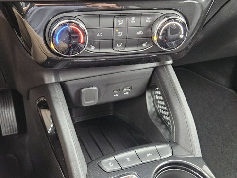 New 2026 Chevrolet TrailBlazer LT w/ Midnight Edition FWD image 20
