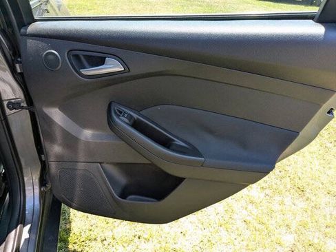 Used 2012 Ford Focus SEL FWD image 31