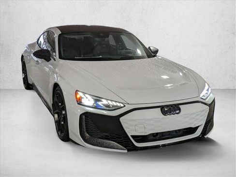 New 2026 Audi RS e-tron GT performance image 6