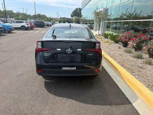 Used 2019 Toyota Prius LE AWD/4WD image 9