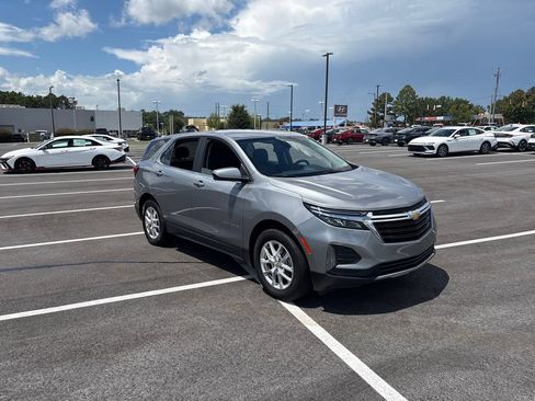 Used 2024 Chevrolet Equinox LT FWD image 36