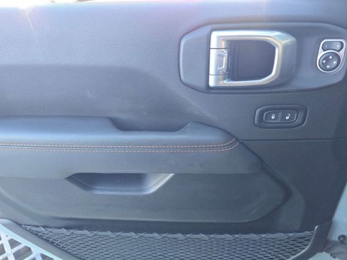 Used 2023 Jeep Gladiator Mojave w/ LED Lighting Group image 11