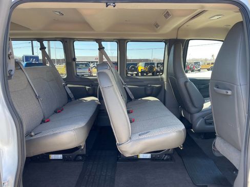 Used 2023 GMC Savana 3500 LS w/ Chrome Appearance Package image 23