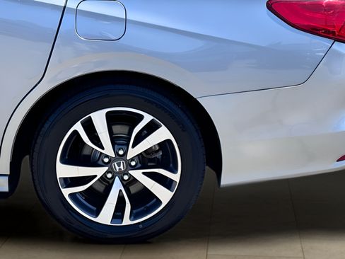 Used 2023 Honda Odyssey Touring image 39