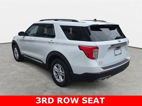 Used 2023 Ford Explorer XLT w/ Equipment Group 202A image 7