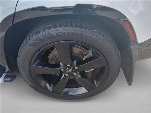 Used 2024 Land Rover Defender 130 X-Dynamic SE AWD/4WD image 25