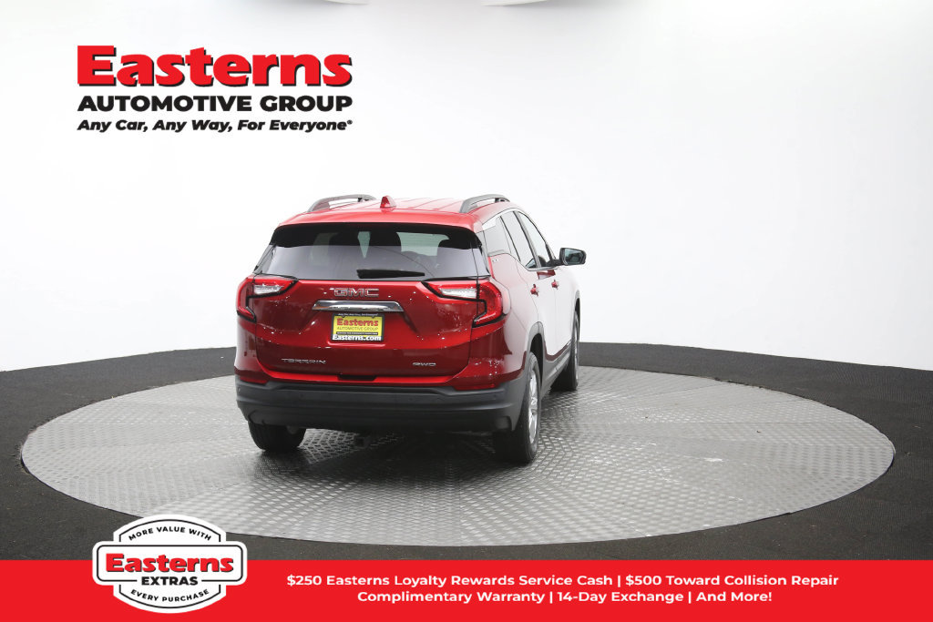 Used 2023 GMC Terrain SLE w/ Driver Convenience Package AWD/4WD image 45