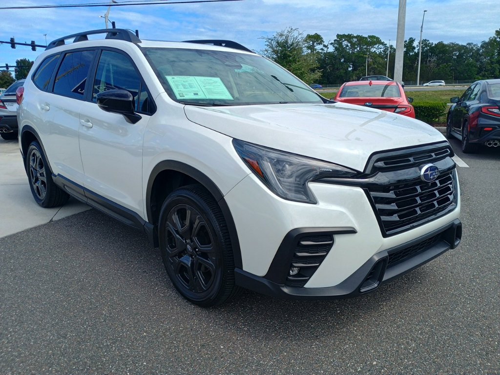 Certified 2025 Subaru Ascent Bronze Edition w/ Onyx Package AWD/4WD image 3