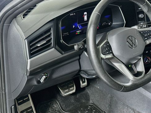 Used 2024 Volkswagen Jetta Sport FWD image 17