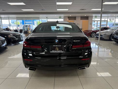 Used 2021 BMW 530i w/ Convenience Package image 6
