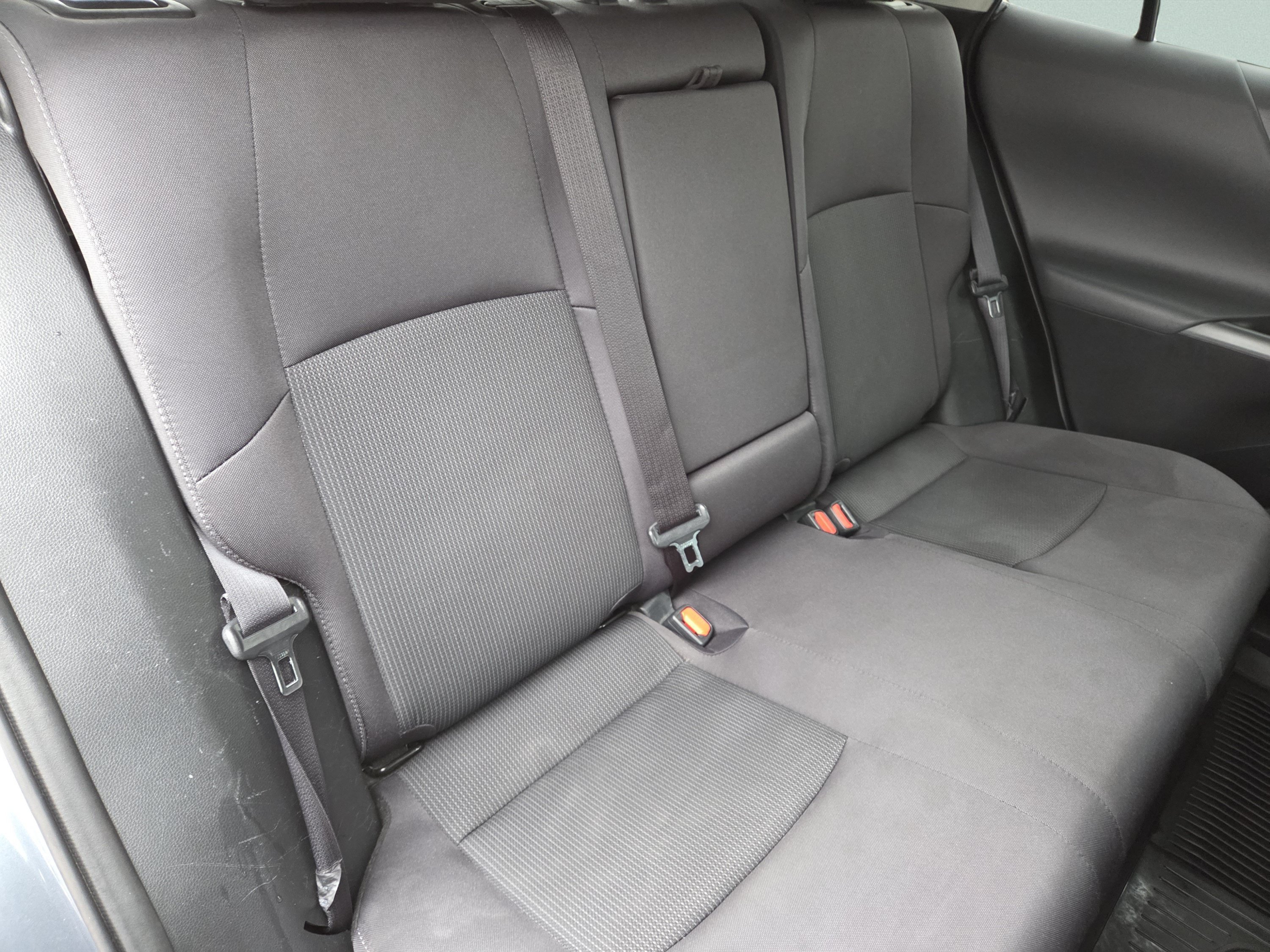 Used 2024 Toyota Venza LE AWD/4WD image 5