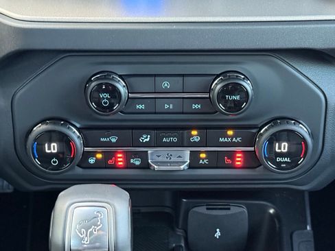 New 2025 Ford Bronco Outer Banks image 26