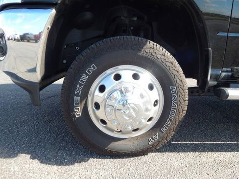 Used 2023 RAM 3500 Laramie image 11