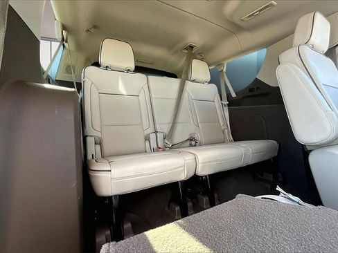Used 2021 GMC Yukon XL Denali w/ Denali Ultimate Package image 28