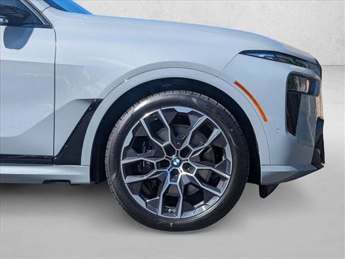 New 2026 BMW X7 xDrive40i w/ M Sport Package image 9