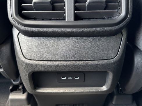 New 2025 Honda Pilot Sport image 14