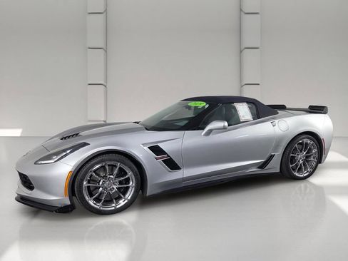Used 2019 Chevrolet Corvette Grand Sport RWD image 8