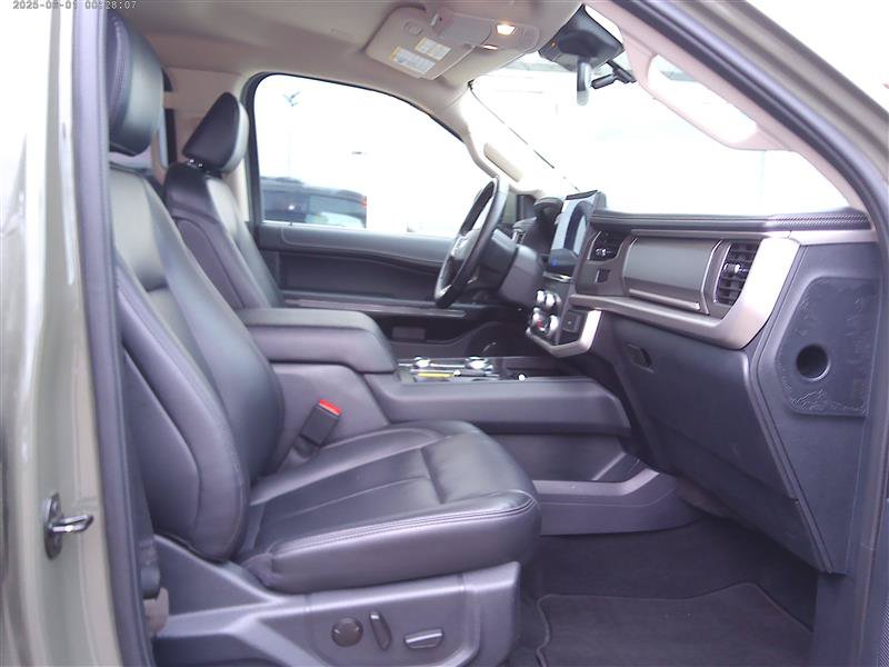 Used 2024 Ford Expedition Max XLT AWD/4WD image 12