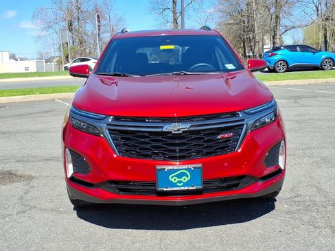 Certified 2023 Chevrolet Equinox RS image 2