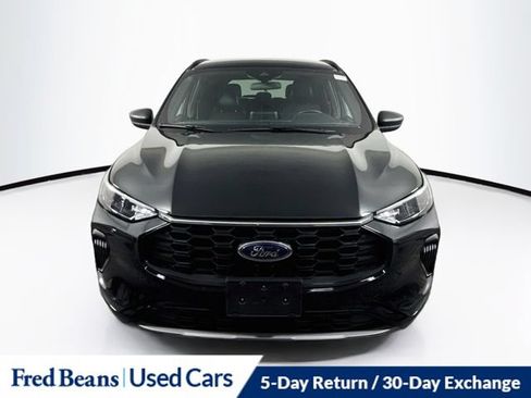 Used 2024 Ford Escape ST-Line AWD/4WD image 2