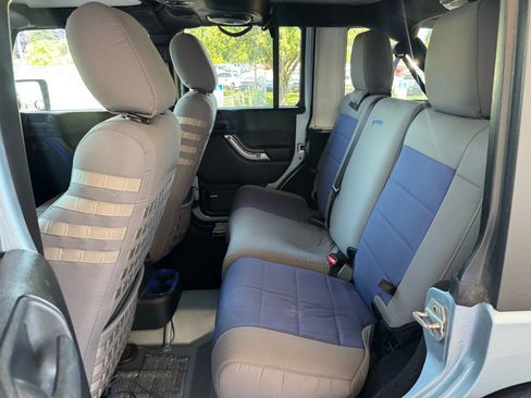 Used 2012 Jeep Wrangler Unlimited Sahara w/ Connectivity Group image 20
