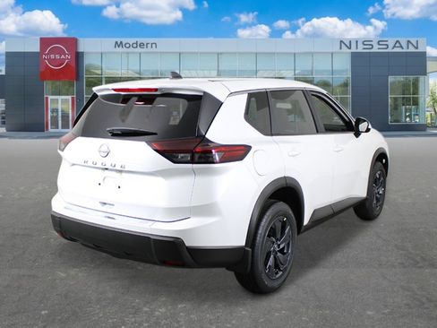 New 2026 Nissan Rogue SV w/ Cold Weather Package FWD image 5